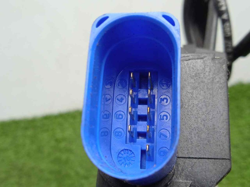 Recambio de cerradura puerta delantera derecha para seat altea (5p1) 1.6 referencia OEM IAM 3D1837016 9.PINES CONECTOR.AZUL