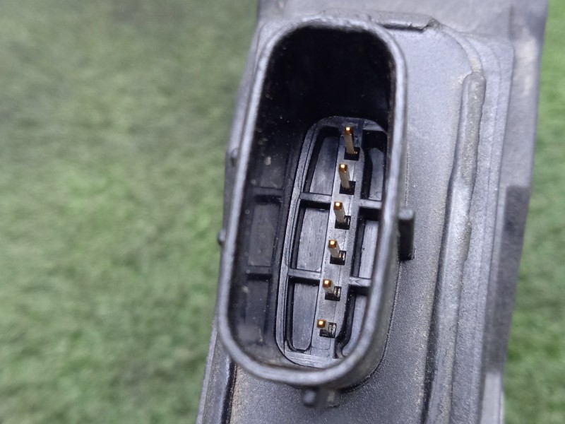 Recambio de potenciometro pedal para toyota auris 2.0 d-4d cat referencia OEM IAM 7811002020  