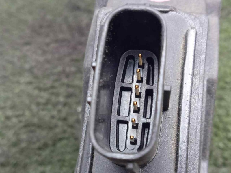Recambio de potenciometro pedal para toyota avensis (t27) 2.2 d-4d cat referencia OEM IAM 7811002022  