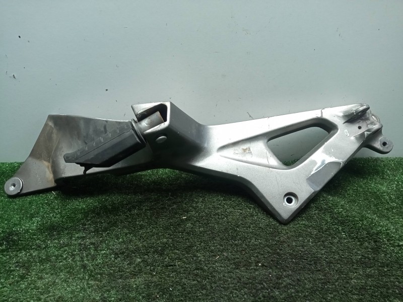 Recambio de estribo para honda nt 700 v deauville referencia OEM IAM 50700MEWA9200 IZQUIERDO 