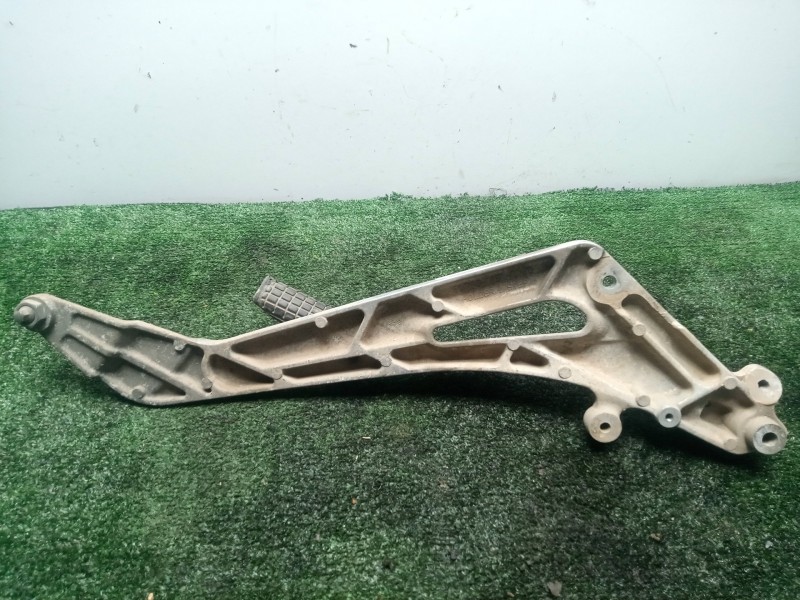 Recambio de posapie para honda nt 700 v deauville nt 650 v deauville (rc47) referencia OEM IAM 50700MBL6100 IZQUIERDO 