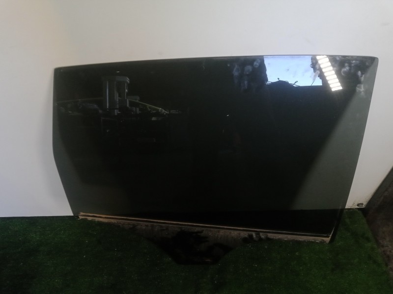 Recambio de luna trasera derecha para ford c-max 2.0 tdci cat referencia OEM IAM   