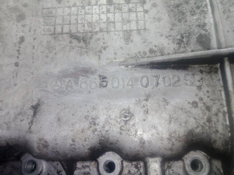 Recambio de carter para ssangyong rodius 2.7 turbodiesel cat referencia OEM IAM A6650140702SB  