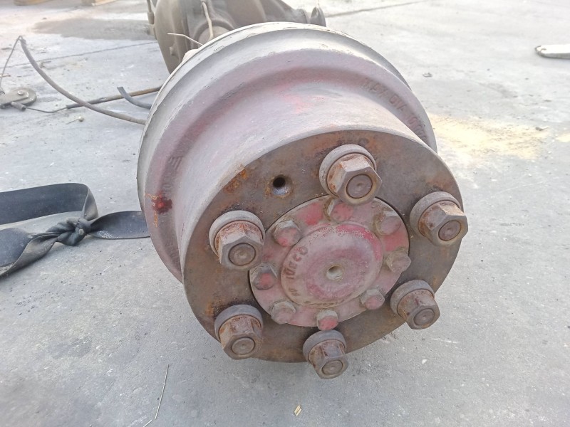 Recambio de puente trasero para iveco daily ii furgoneta 30-10 c referencia OEM IAM 7180506  RUEDA SENCILLA