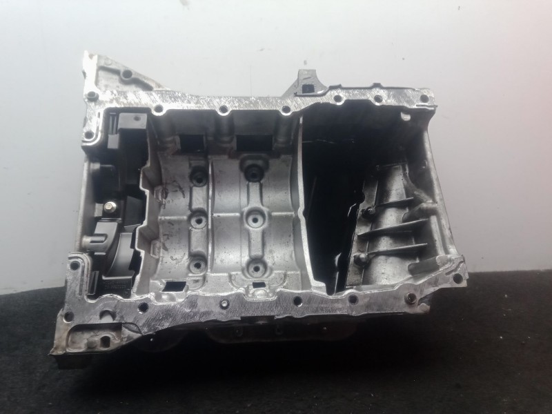 Recambio de carter para nissan x-trail ii (t31) 2.0 dci 4x4 referencia OEM IAM 8200795039  