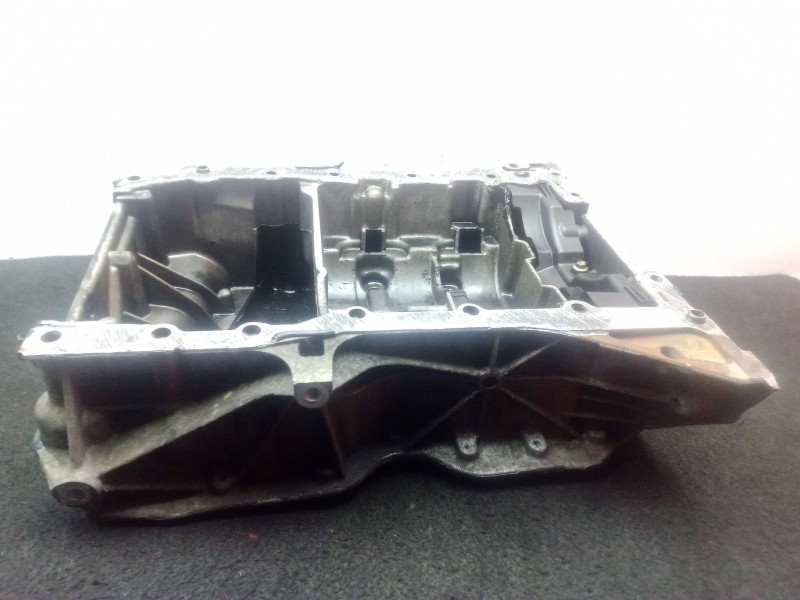 Recambio de carter para opel vivaro a furgoneta (x83) 2.0 cdti (f7) referencia OEM IAM 8200795039  