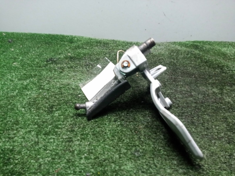 Recambio de estribo para hyosung gt 650i referencia OEM IAM 43530H9970003P  