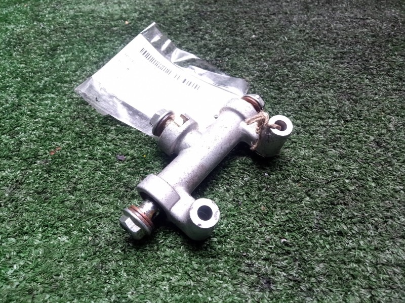 Recambio de repartidor de freno para hyosung gt 650i referencia OEM IAM SIN REFERENCIA  