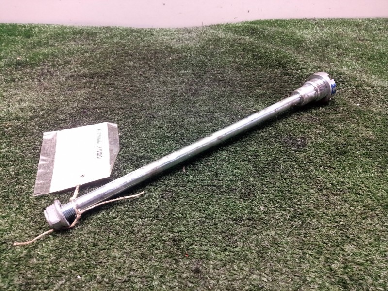 Recambio de soporte motor para hyosung gt 650i referencia OEM IAM 61211HN9101  