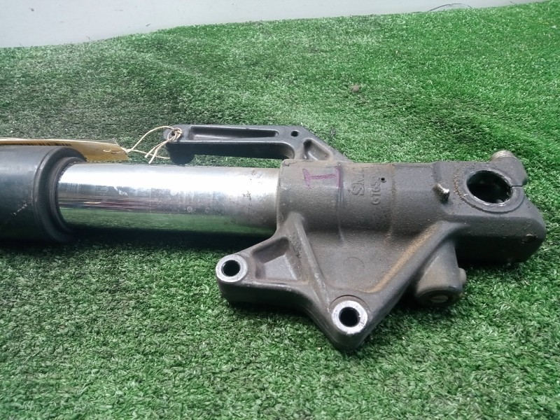 Recambio de horquilla para hyosung gt 650i referencia OEM IAM SIN REFERENCIA IZQUIERDA 