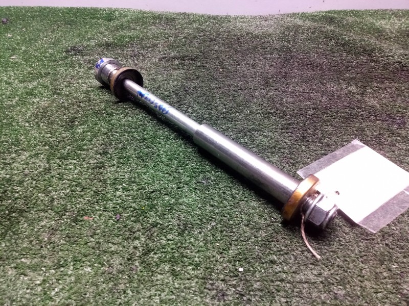 Recambio de soporte motor para hyosung gt 650i referencia OEM IAM 61211HN9101  