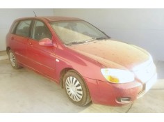kia cerato i hatchback (ld) del año 2005 2