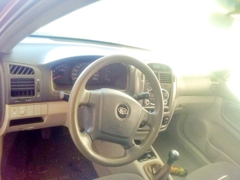 kia cerato i hatchback (ld) del año 2005