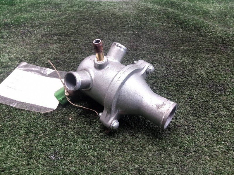 Recambio de termostato para hyosung gt 650i referencia OEM IAM SIN REFERENCIA  