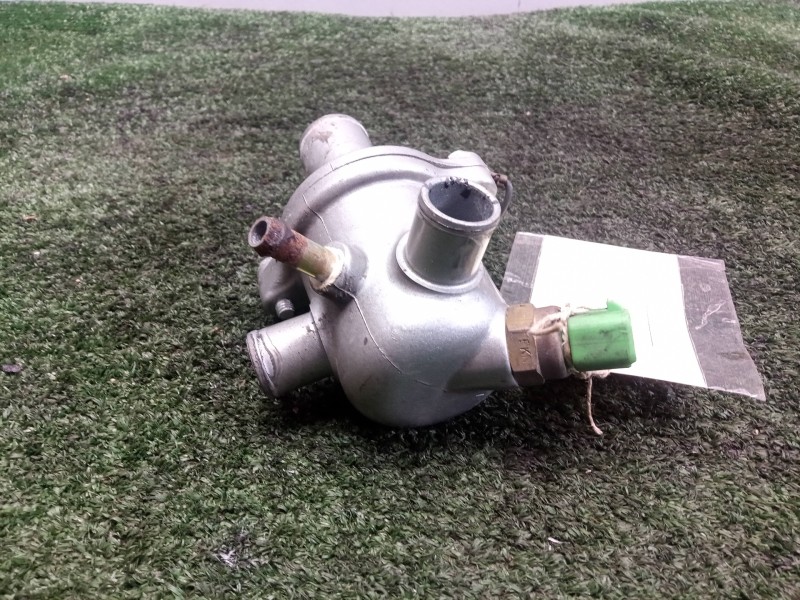 Recambio de termostato para hyosung gt 650i referencia OEM IAM SIN REFERENCIA  