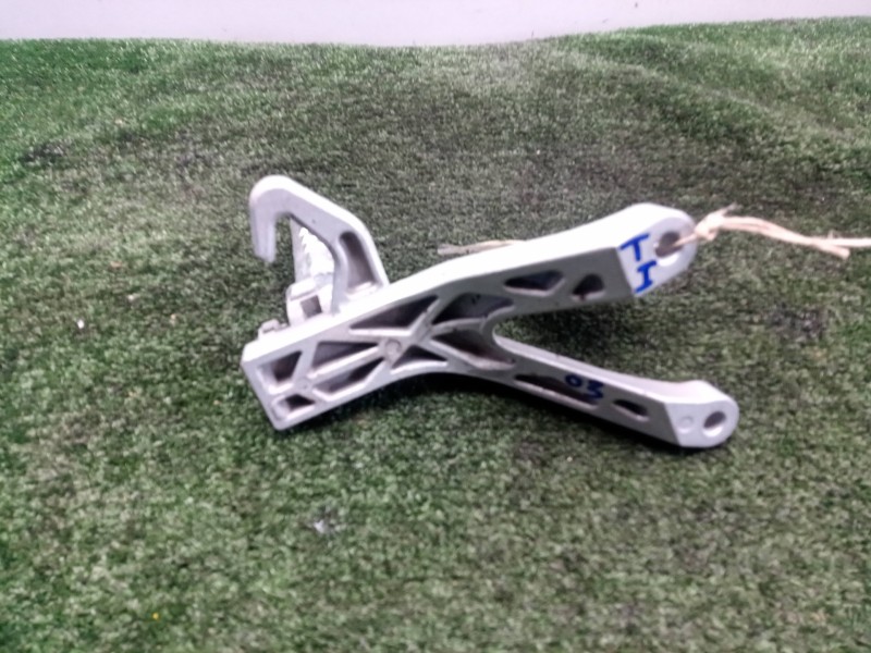 Recambio de posapie para hyosung gt 650i referencia OEM IAM 43721HM810403P TRASERO.IZQUIERDO 