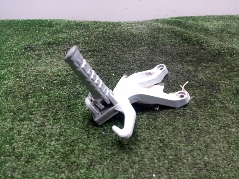 Recambio de posapie para hyosung gt 650i referencia OEM IAM 43721HM810403P TRASERO.IZQUIERDO 