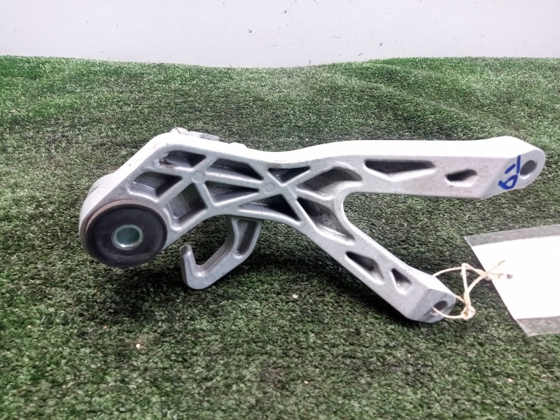 Recambio de posapie para hyosung gt 650i referencia OEM IAM 43661HM8101 TRASERO.DERECHO 