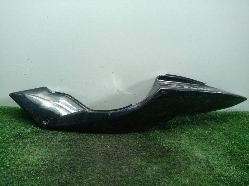 Recambio de carenado izquierdo para hyosung gt 650i referencia OEM IAM 47211H99700  