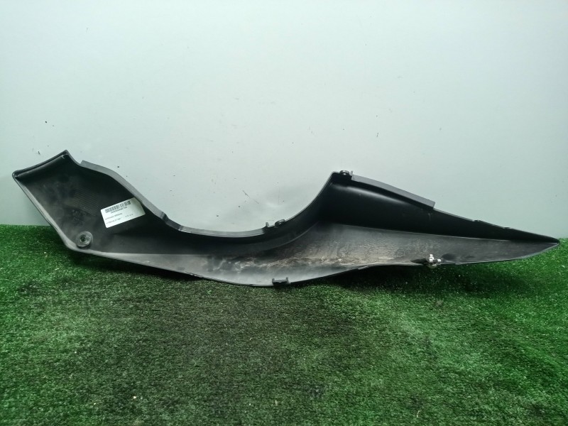 Recambio de carenado derecho para hyosung gt 650i referencia OEM IAM 47111H99700  