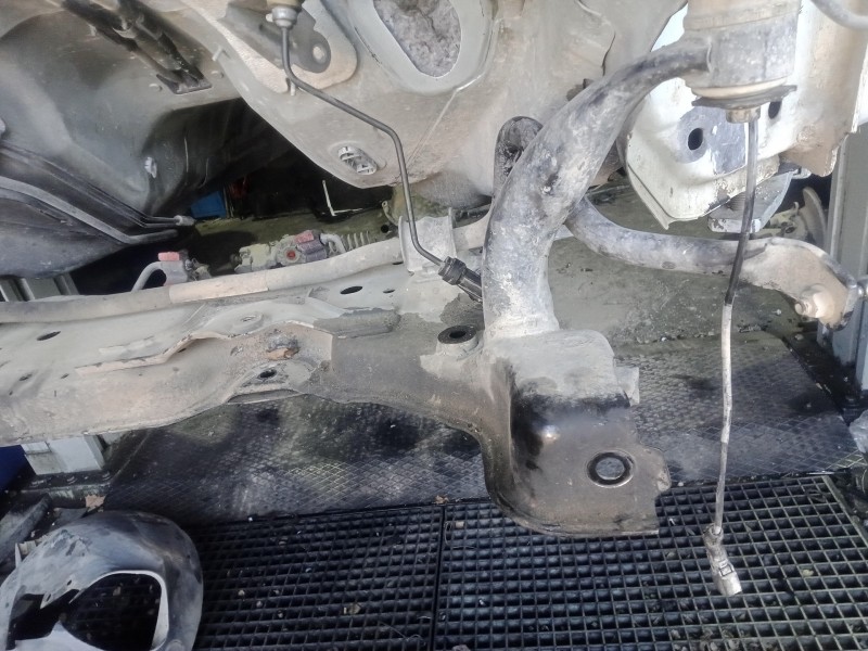 Recambio de barra estabilizadora delantera para ford kuga (cbv) 2.0 tdci cat referencia OEM IAM   