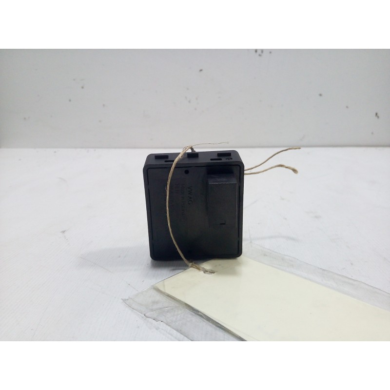 Recambio de mando multifuncion para volkswagen passat cc (357) 2.0 tdi referencia OEM IAM 3AA035624  