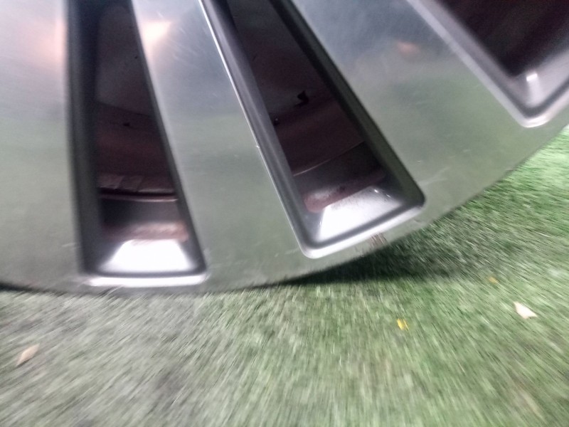 Recambio de llanta para audi a8 d3 (4e2, 4e8) 4.0 tdi quattro referencia OEM IAM 4E0601025N 19´´PULGADAS 