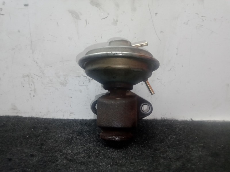 Recambio de valvula egr para ford transit, caja abierta 1995 2.5 diesel referencia OEM IAM 97T156  