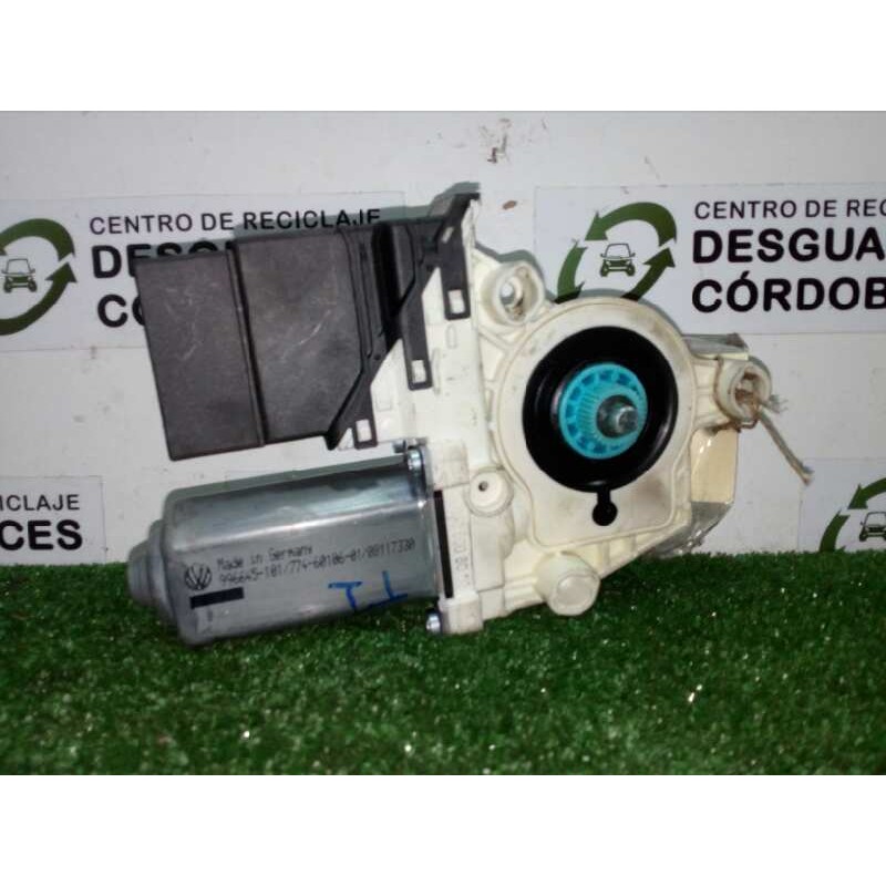 Recambio de motor elevalunas trasero izquierdo para volkswagen touran (1t2) 2.0 tdi referencia OEM IAM 1K0959703JV 1.CONECTOR BR