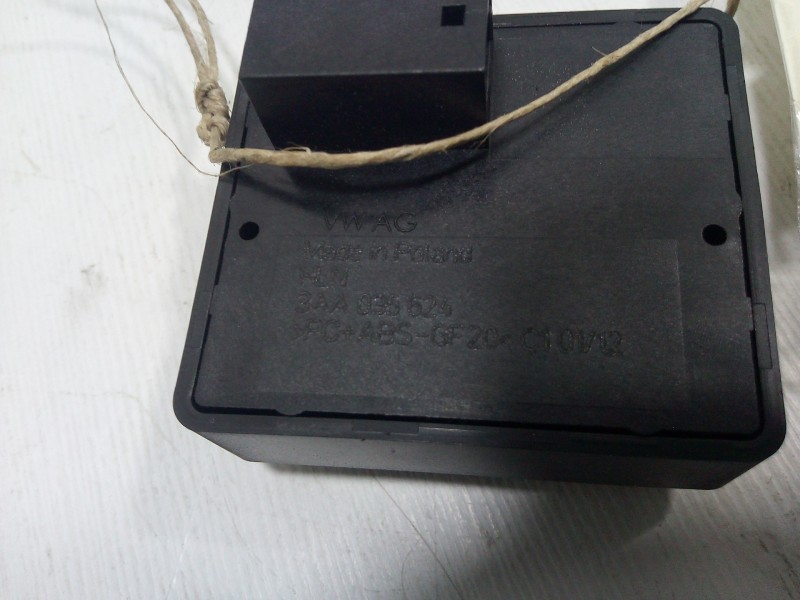 Recambio de mando multifuncion para volkswagen passat cc (357) 2.0 tdi referencia OEM IAM 3AA035624  