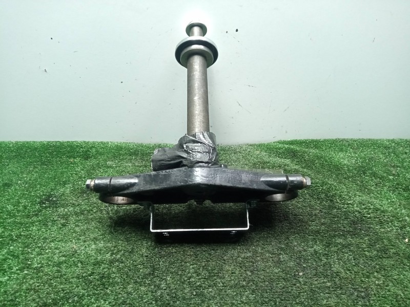 Recambio de tija para keeway superlight 125 referencia OEM IAM 43100K2FP000 INFERIOR 