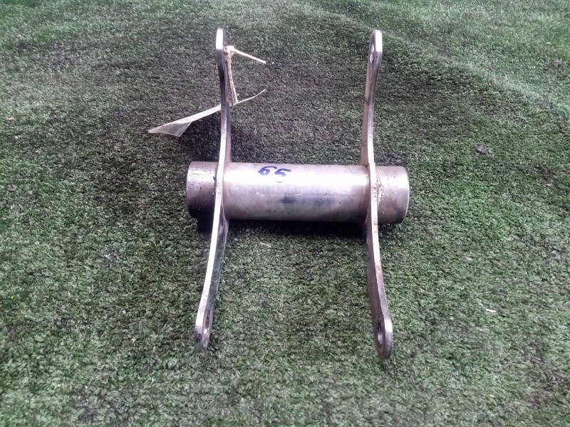 Recambio de soporte motor para keeway superlight 125 referencia OEM IAM 57020K230000  