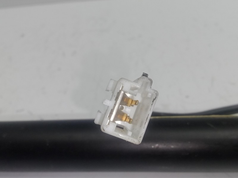 Recambio de pretensor airbag derecho para renault clio iii 1.2 referencia OEM IAM 8200454674 2.PINES 