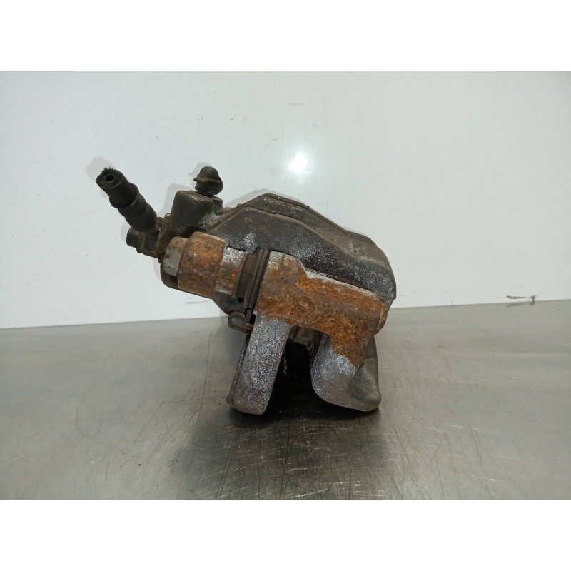 Recambio de pinza freno trasera derecha para kia cee´d 1.6 crdi cat referencia OEM IAM 7J16-M818-071105E MOBIS 7J16 - M818 - 071
