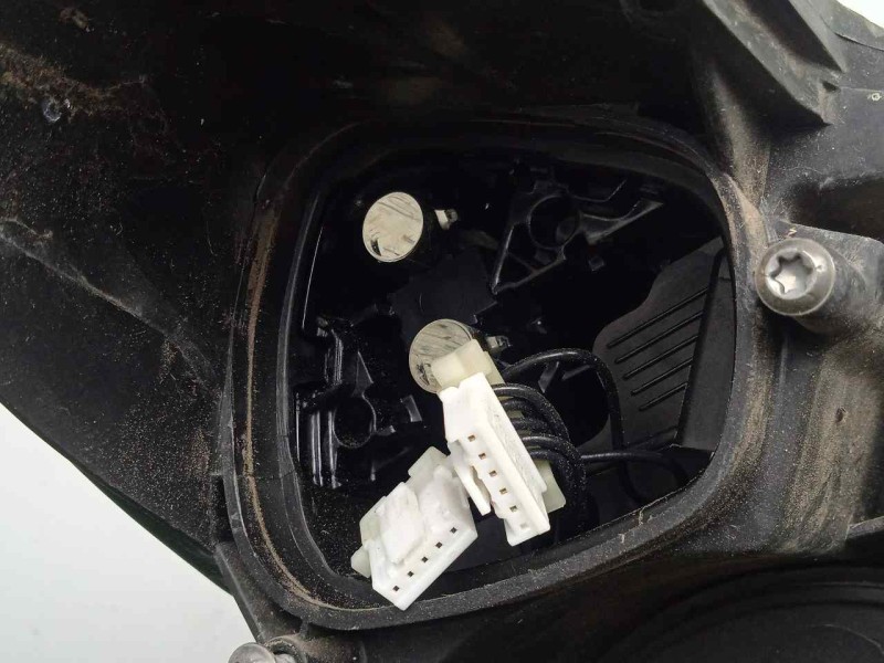 Recambio de faro izquierdo para opel crossland x 1.2 referencia OEM IAM 39153431 - 462161423 - 6519700000000 LED 