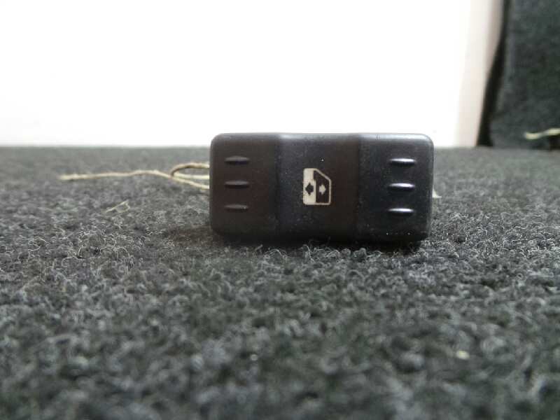 Recambio de mando elevalunas delantero derecho para dacia logan 1.5 dci diesel cat referencia OEM IAM 22681  