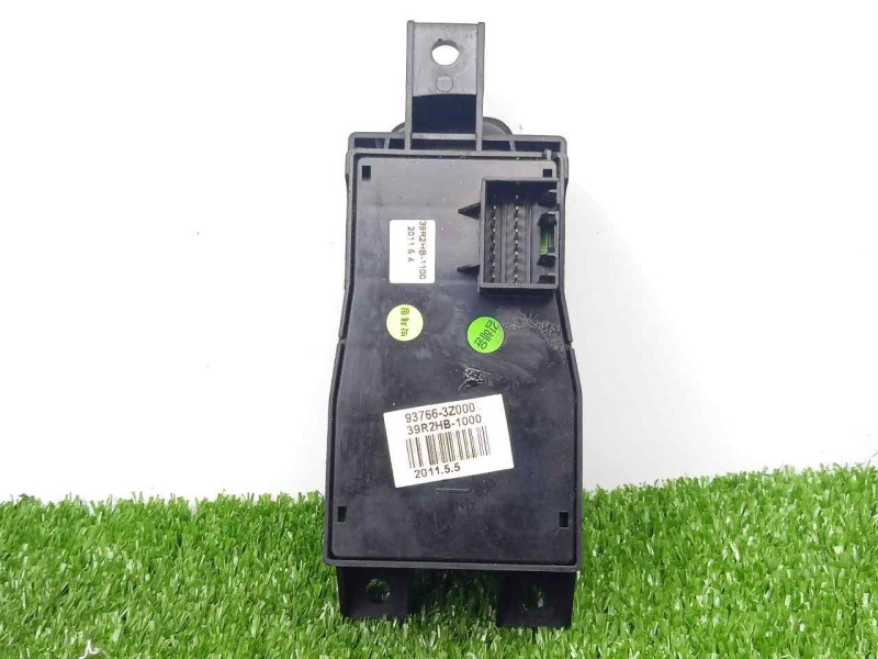 Recambio de palanca freno de mano para hyundai i40 cw 1.7 crdi cat referencia OEM IAM 937663Z000 ELECTRICO 