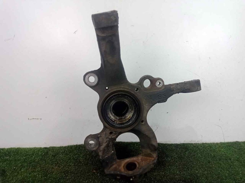 Recambio de mangueta delantera izquierda para mitsubishi galloper (hyundai) 2.5 td cat referencia OEM IAM MR112990  