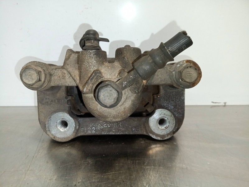 Recambio de pinza freno trasera derecha para kia cee´d 1.6 crdi cat referencia OEM IAM 7J16-M818-071105E MOBIS 7J16 - M818 - 071