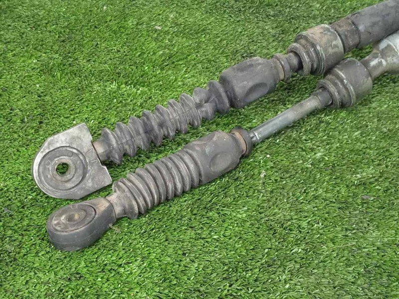 Recambio de varillaje cambio para toyota avensis berlina (t25) 2.0 turbodiesel cat referencia OEM IAM 3382005264 MANUAL 5 VELOCI