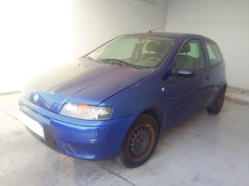 fiat punto (188_) del año 2000