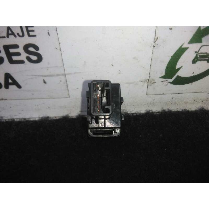 Recambio de interruptor para toyota land cruiser (j15) 3.0 turbodiesel cat referencia OEM IAM 15C073-8472560170 4.PINES CONTROL.