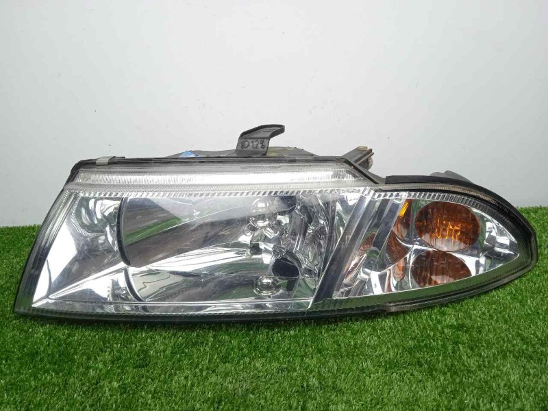 Recambio de faro izquierdo para mitsubishi carisma berlina 4 (da0) 1.6 cat referencia OEM IAM   