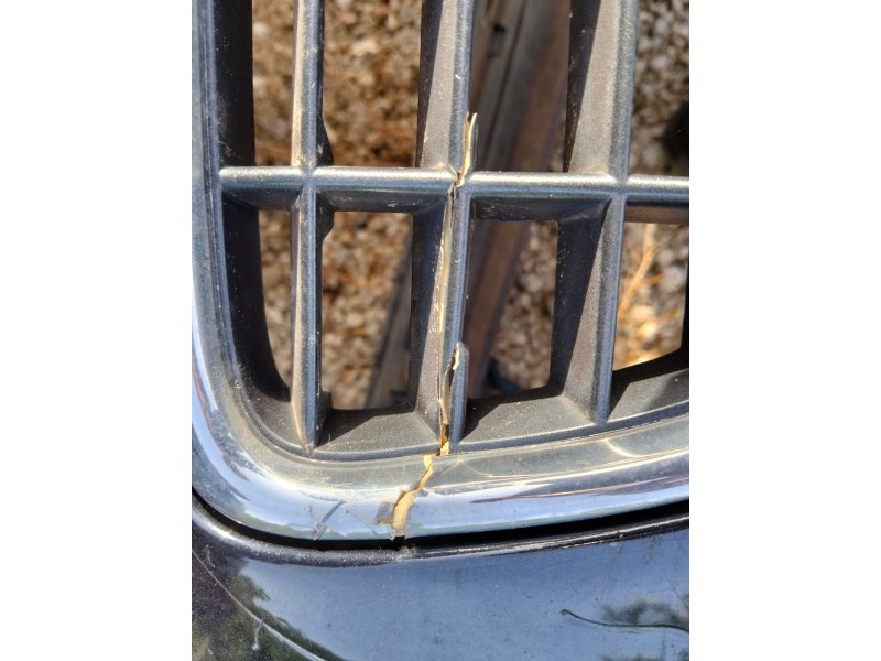 Recambio de paragolpes delantero para volvo s40 berlina 2.0 diesel cat referencia OEM IAM   