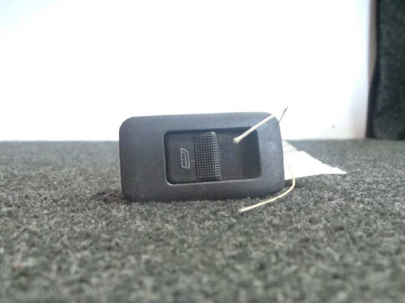 Recambio de mando elevalunas delantero derecho para volkswagen polo berlina (6n2) 1.4 referencia OEM IAM 6X0959855  