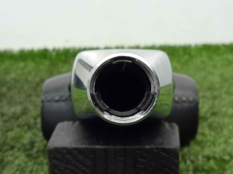 Recambio de pomo palanca cambio para volkswagen touareg (7la) 2.5 tdi referencia OEM IAM SIN REFERENCIA CAMBIO.AUTOMATICO 