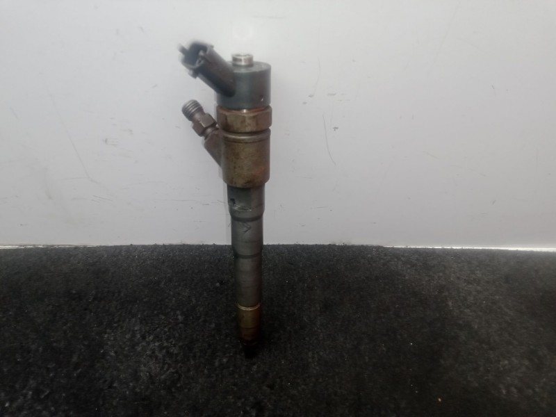 Recambio de inyector para iveco daily vi furgoneta 33s12, 35s12, 35c12 referencia OEM IAM 0445110418 - 504389548  BOSCH