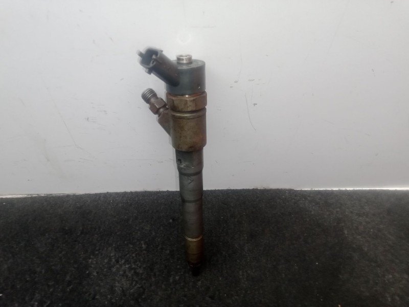 Recambio de inyector para iveco daily vi furgoneta 33s12, 35s12, 35c12 referencia OEM IAM 0445110418 - 504389548  BOSCH