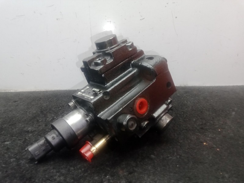 Recambio de bomba inyeccion para iveco daily vi furgoneta 33s12, 35s12, 35c12 referencia OEM IAM 0445010320 - 5801439062  BOSCH