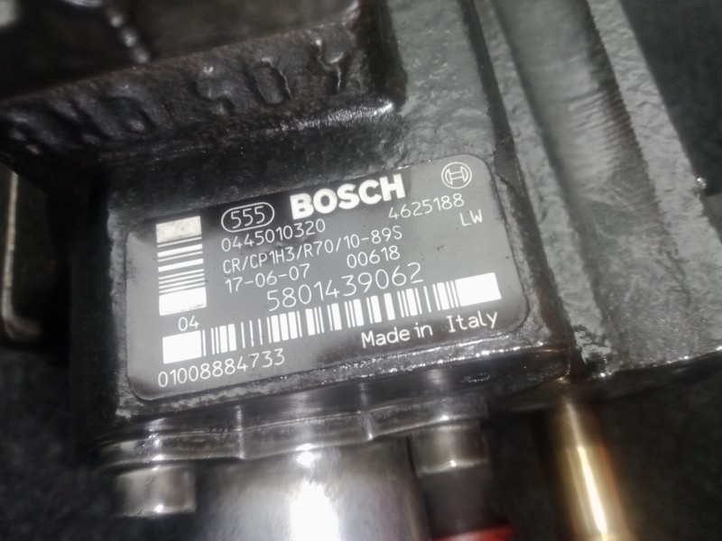 Recambio de bomba inyeccion para iveco daily vi furgoneta 33s12, 35s12, 35c12 referencia OEM IAM 0445010320 - 5801439062  BOSCH